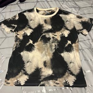 men’s graffic t-shirt